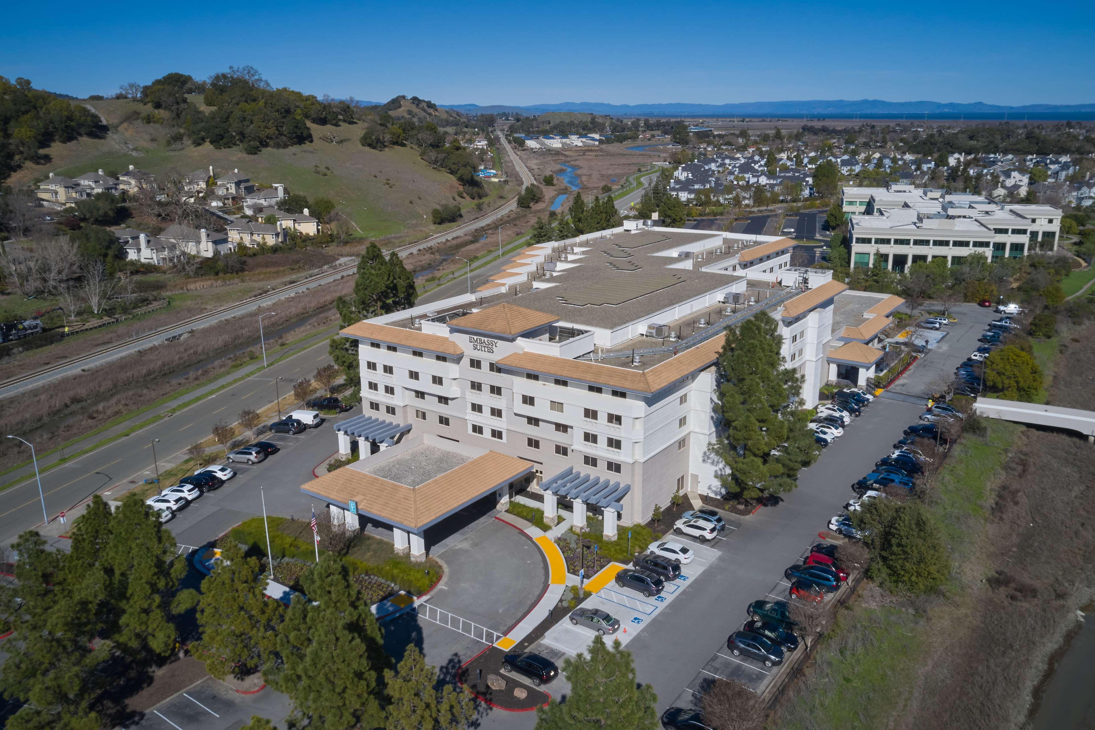 Embassy Suites By Hilton San Rafael Marin County Exterior foto